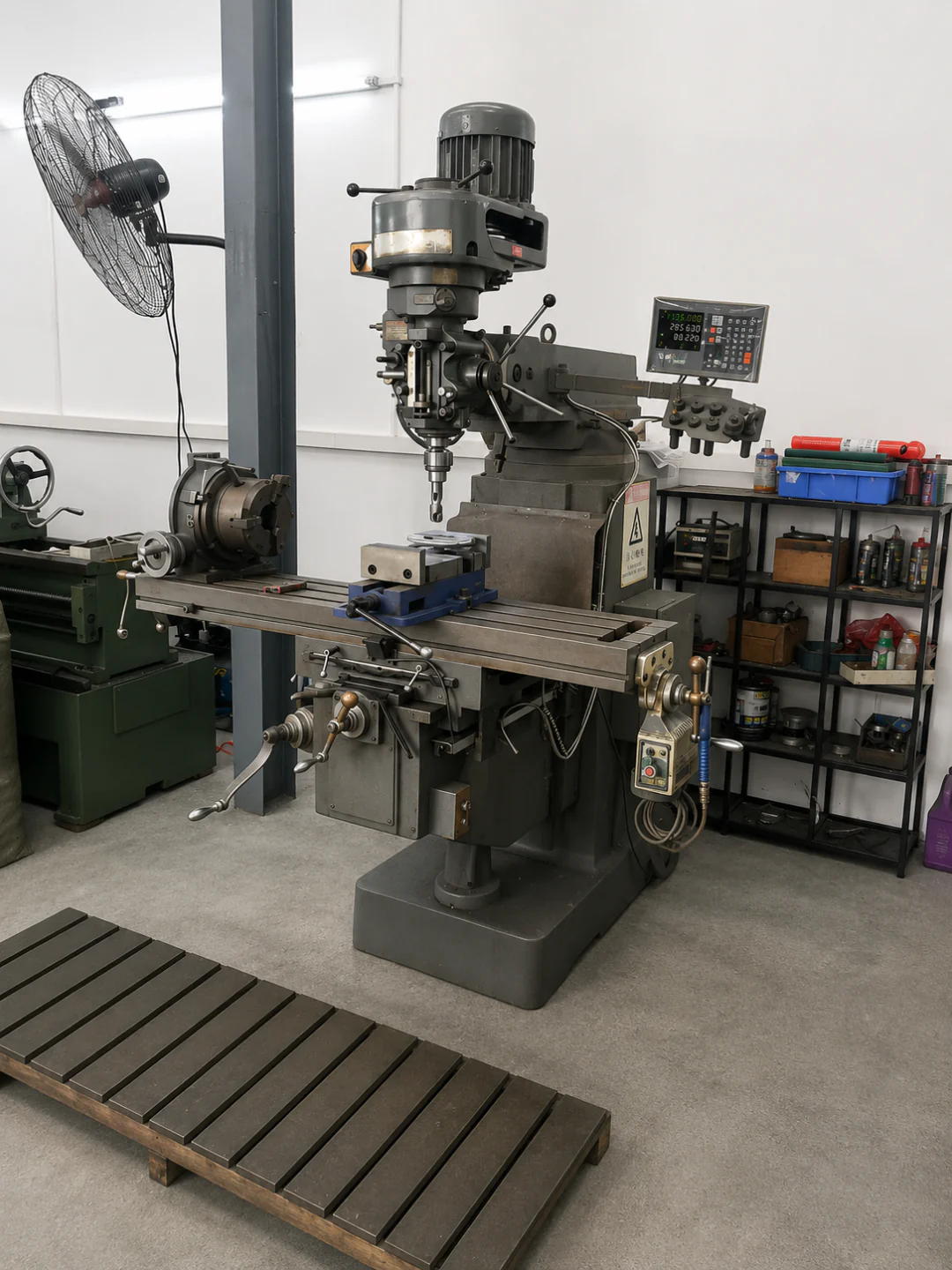 Turret Milling Machine
